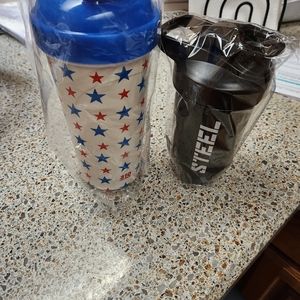 Shaker bottles